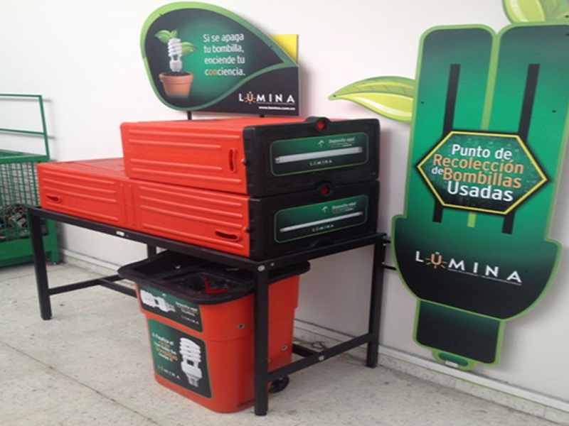 Fábrica de muebles en Bogotá 49 alt="fabricación de puntos para reciclaje"